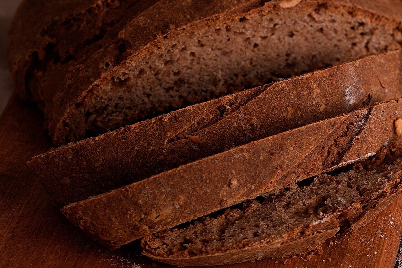  Bahar Ekmeği (Tahin ve Cevizli)