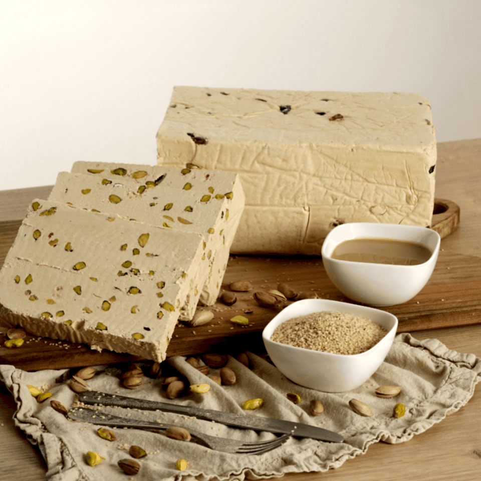 Geleneksel Fıstıklı Helva 500 gr - Taş Değirmen Tahininden El Yapımı