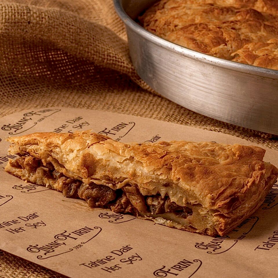 Patlıcanlı Arnavut Böreği Tepsi