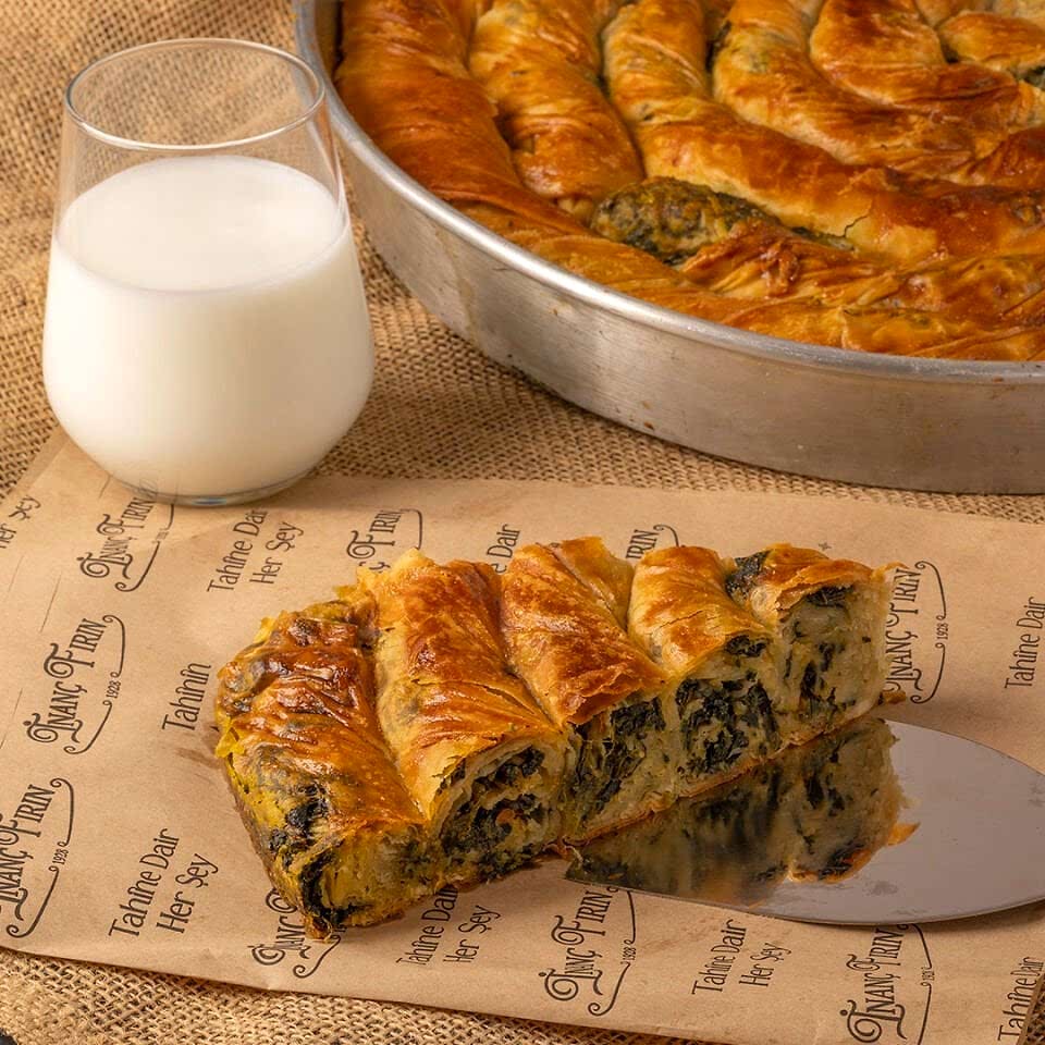 Ispanaklı Boşnak Böreği Tepsi